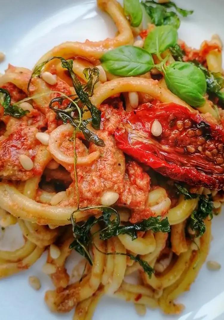 Ricetta Caserecce con pesto di pomodori secchi, tonno e rucola fritta di cristinaeffe_