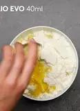 Immagine del passaggio 1 della ricetta Pasta alla crema di patate e pecorino con polpo