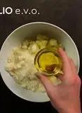 Immagine del passaggio 1 della ricetta Mezze maniche con crema di patate e salsiccia