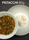 Immagine del passaggio 1 della ricetta Paccheri alla crema di burrata e pistacchi con guanciale croccante