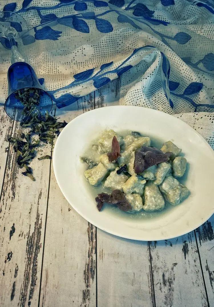 Ricetta Gnocchi blu con crema di pecorino di viaggiandomangiando