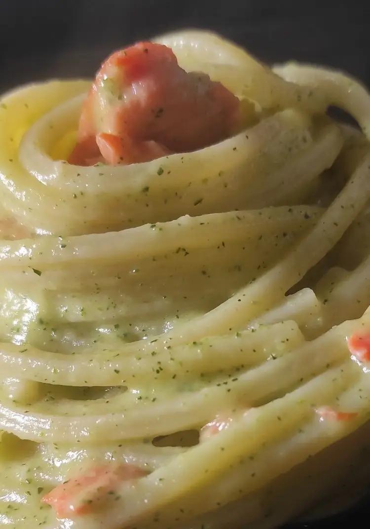 Ricetta Spaghetto quadrato con crema di zucchine e salmone affumicato di Cucinaconviviale