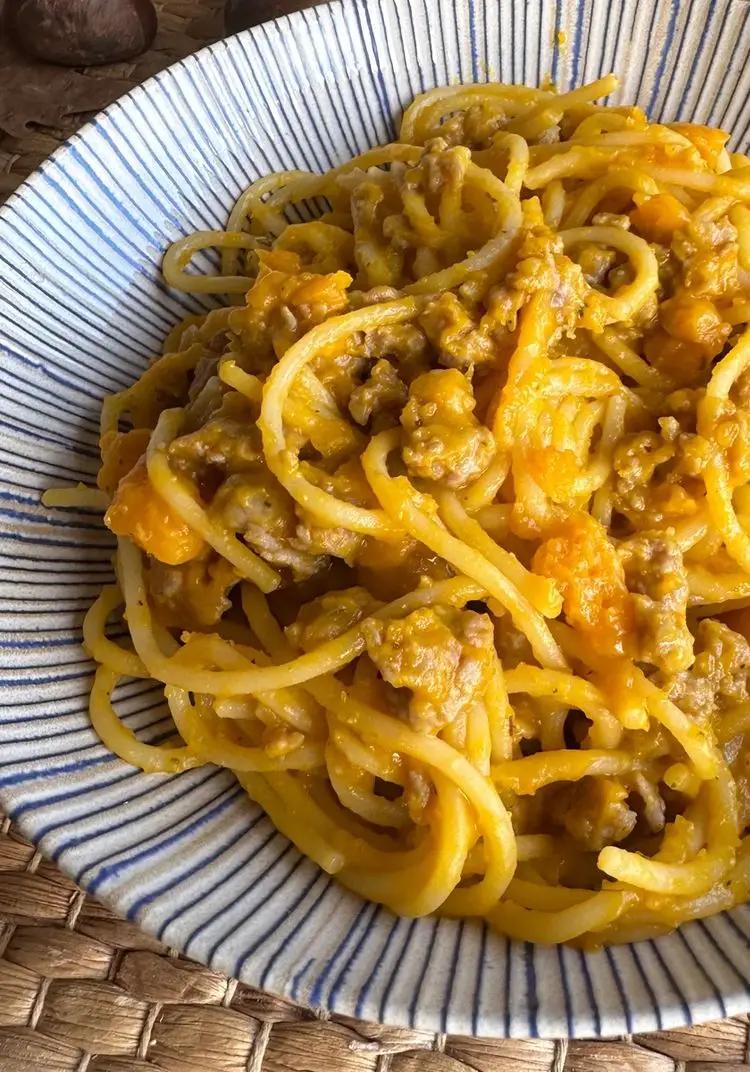 Ricetta Spaghetti alla crema di zucca e salsiccia di valecheffa