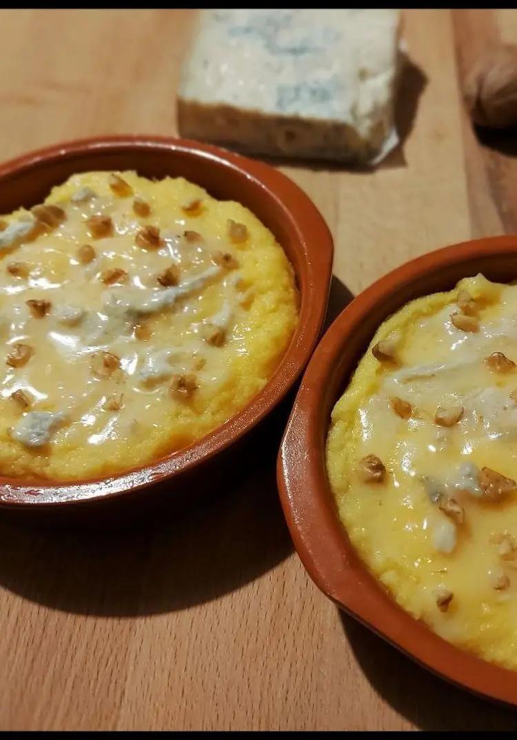 Ricetta Polenta in terrina con gorgonzola e noci di Cheatday_is_okay