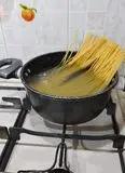 Immagine del passaggio 4 della ricetta Spaghetti vongole e bottarga