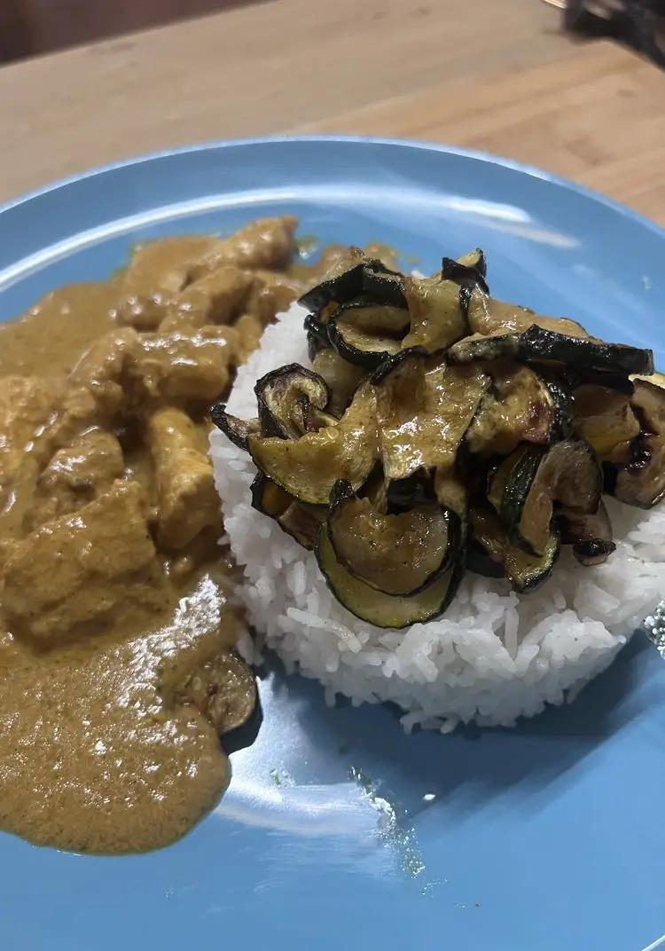 Ricetta Pollo al curry con riso basmati di incucinadalaura