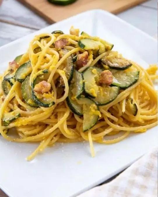 Ricetta Carbonara di zucchine e pancetta di irene91