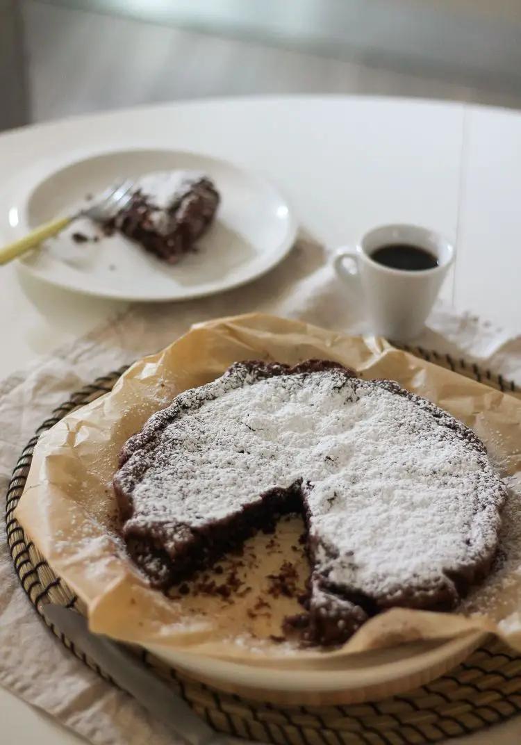 Ricetta Torta caprese al cioccolato fondente di cappuccinoaddicted