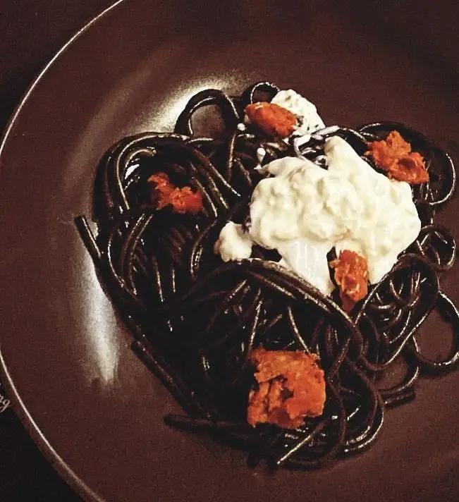 Ricetta Spaghetti al nero di seppia con nduja e stracciatella di bufala di francesca180