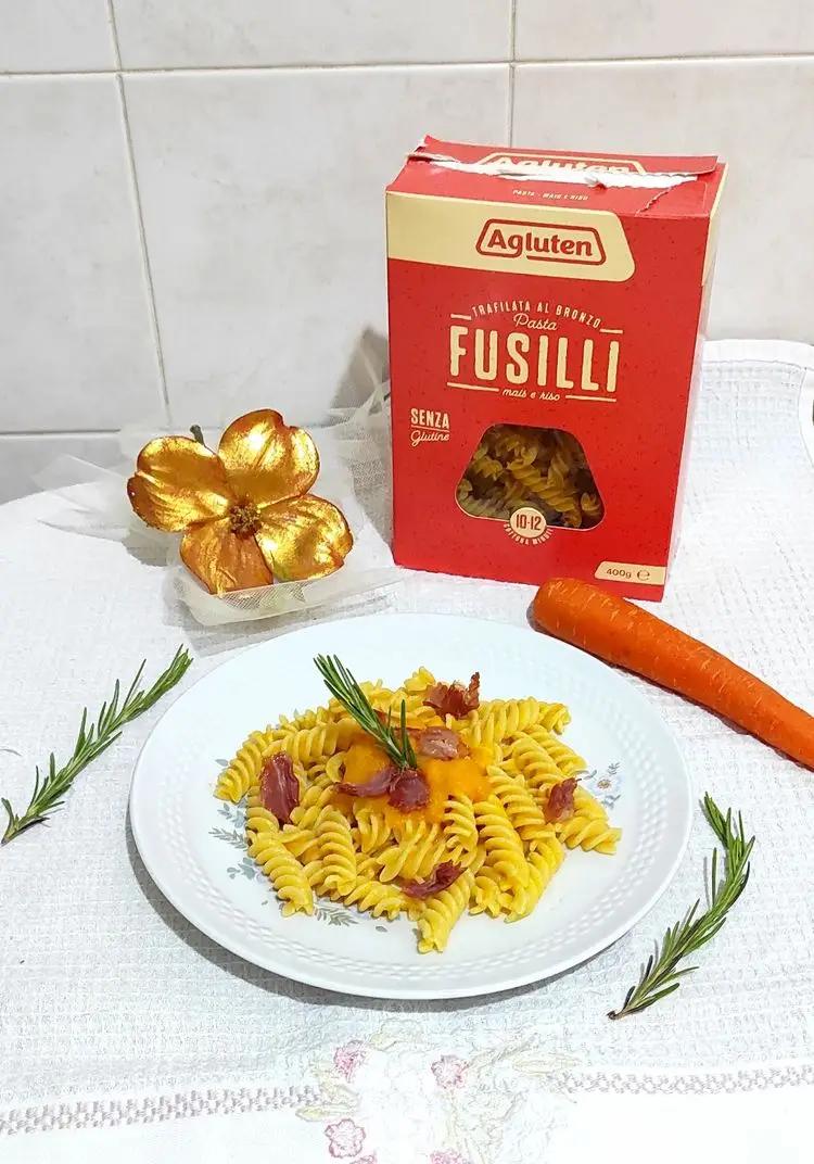 Ricetta Fusilli senza glutine con crema di carote e prosciutto crudo di Sweet1986.86