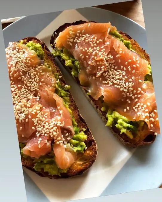 Ricetta “Avocado toast homemade” di Siria98