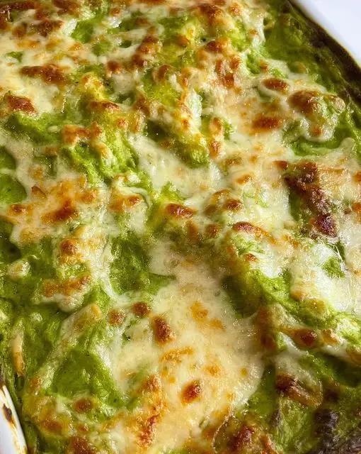 Ricetta Lasagne ai broccoli con prosciutto cotto e scamorza affumicata di ilmiopiattoacolori