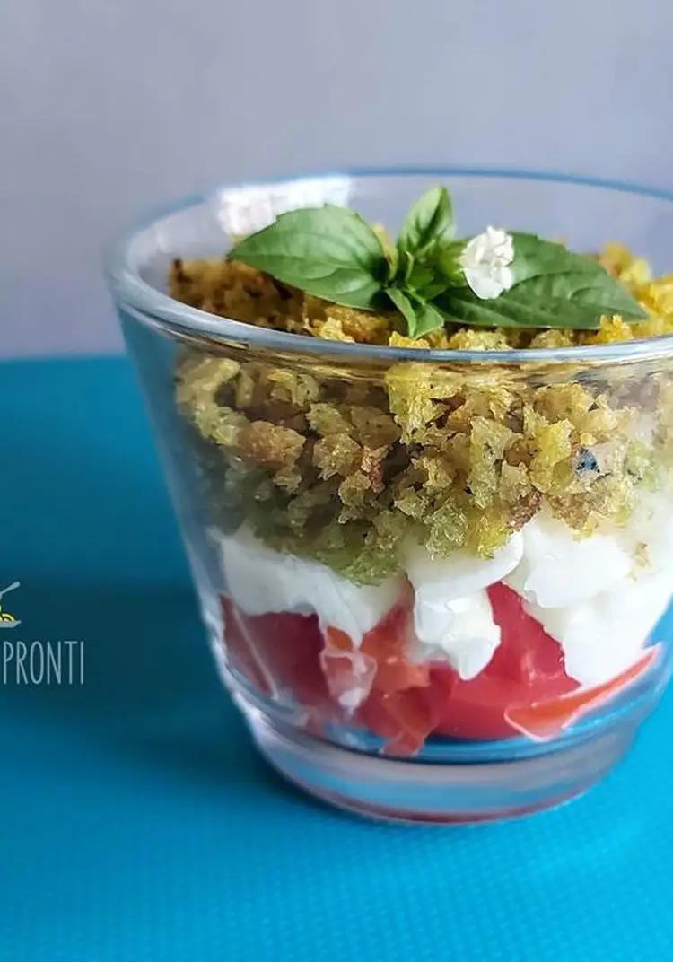 Ricetta Insalata caprese mignon con crumble al basilico di belliepronti