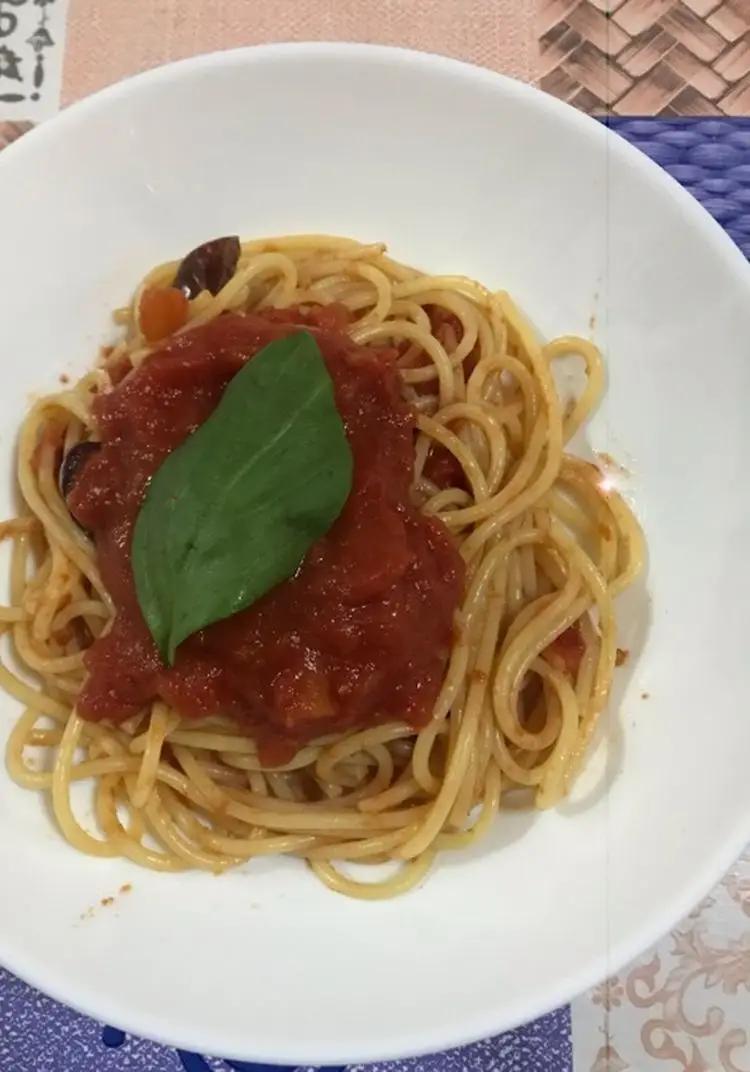 Ricetta Spaghetti con pomodoro di CookingMary