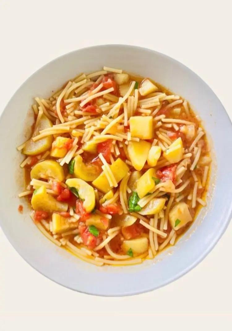 Ricetta Spaghetti rotti con zucchina lunga di cucina.creativa.indipendente
