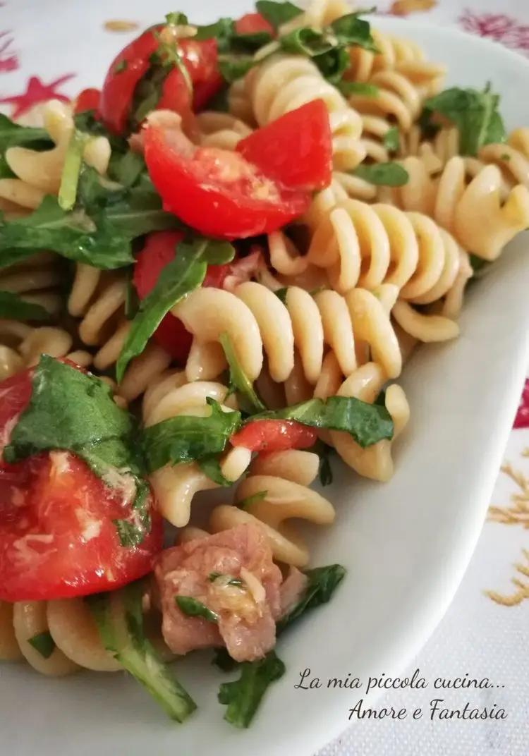 Ricetta Fusilli integrali con rucola, pomodorini e tonno di lamiapiccolacucinamorefantasia