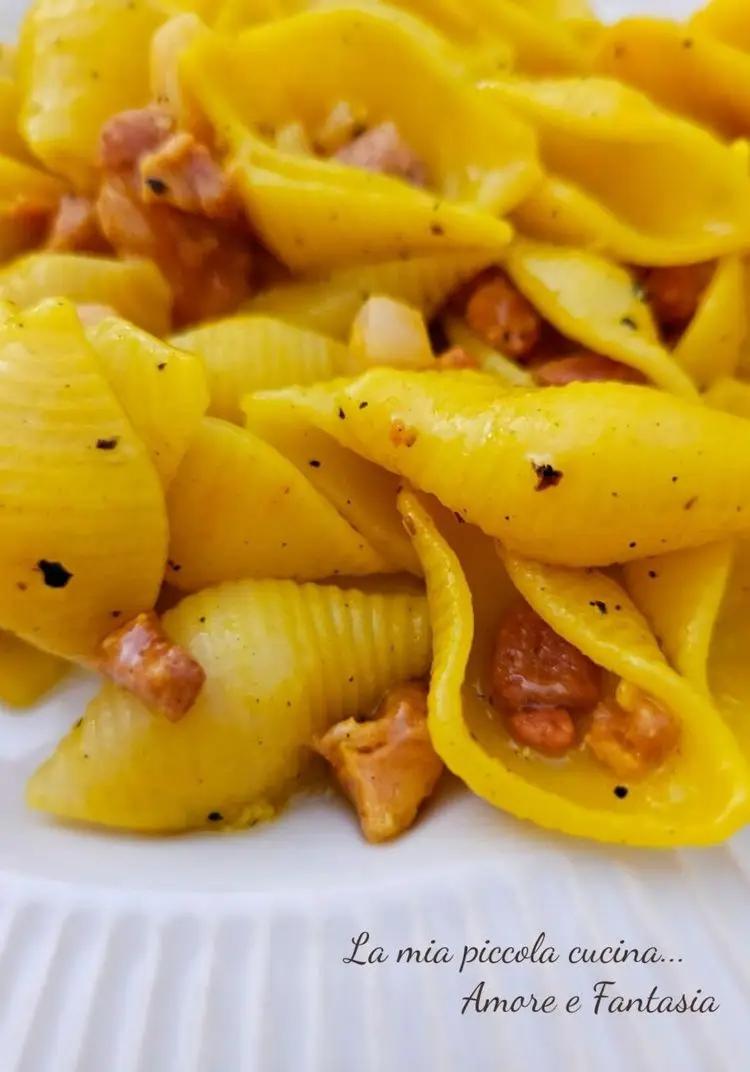 Ricetta Conchiglie allo zafferano con cubetti di pancetta di lamiapiccolacucinamorefantasia