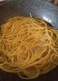 Immagine del passaggio 13 della ricetta Spaghetti Gluten free con cozze alla Napoletana