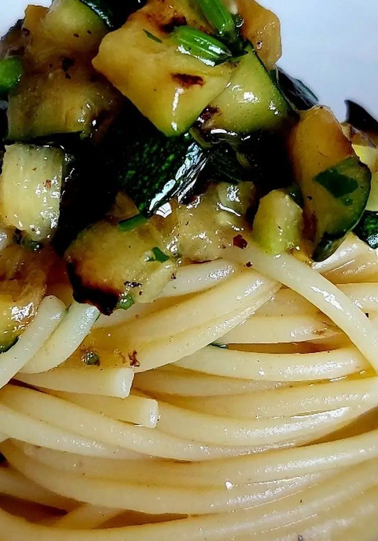 Ricetta Spaghetto in brodo di pesce e zucchina arrosto marinata di osteriadalele