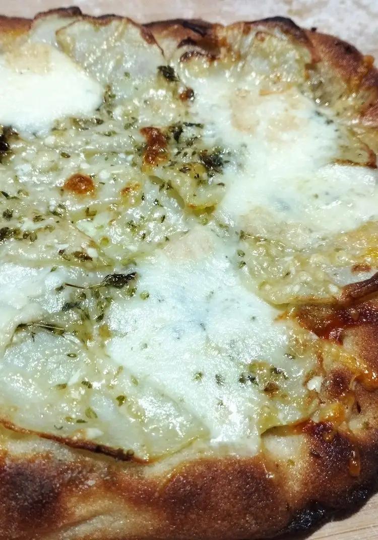 Ricetta Pataleggio(pizza patate e taleggio) di marilena.macchiarel