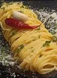 Immagine del passaggio 6 della ricetta Spaghetti aglio, olio e peperoncino