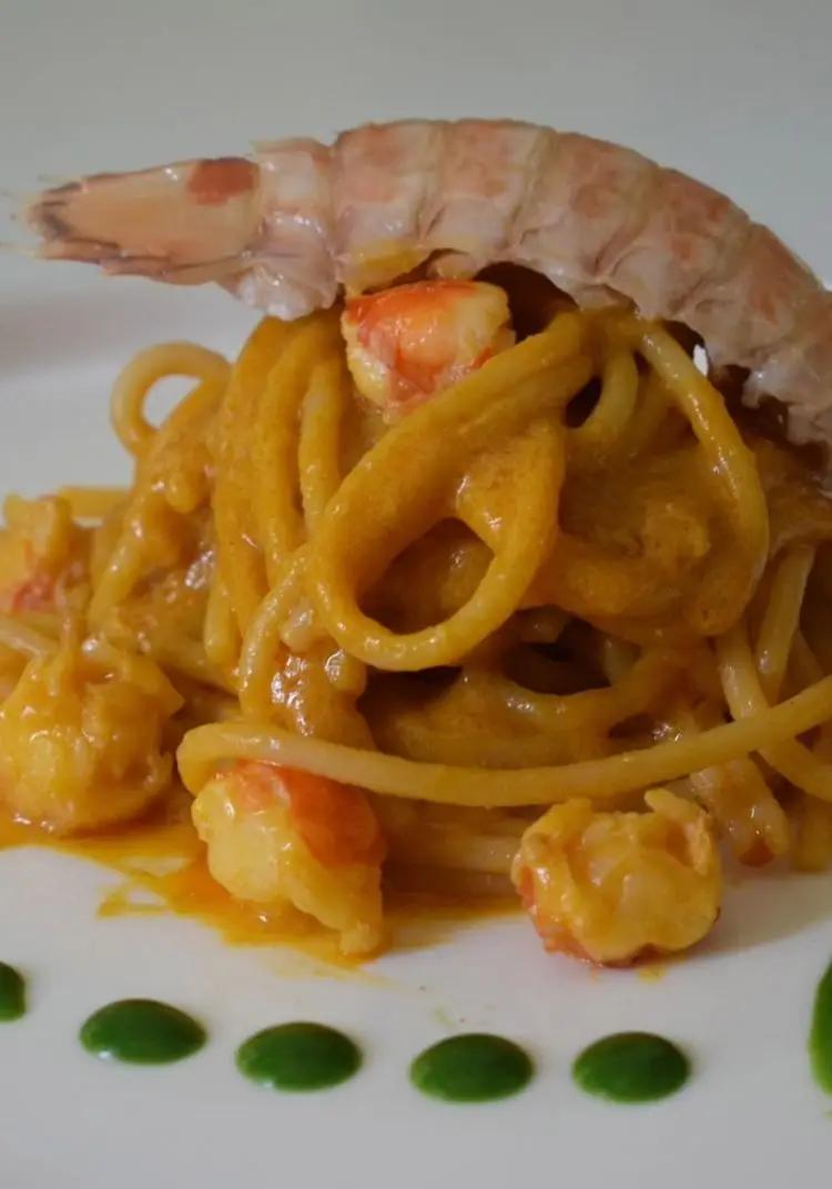 Ricetta Spaghettoni Garofalo alla bisque di gamberi, cicale di mare e salsa al prezzemolo. "I primi dei primi" di Mamy.chef75