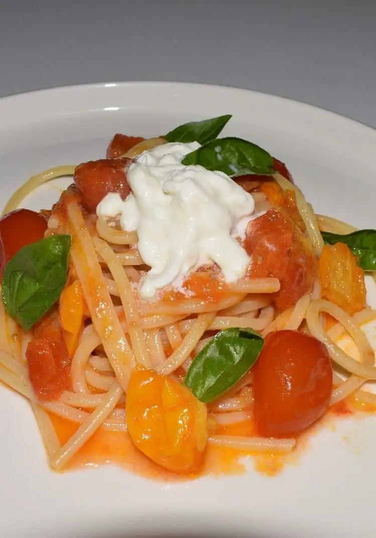 Ricetta Spaghetti con pomodorini e burrata di Mamy.chef75
