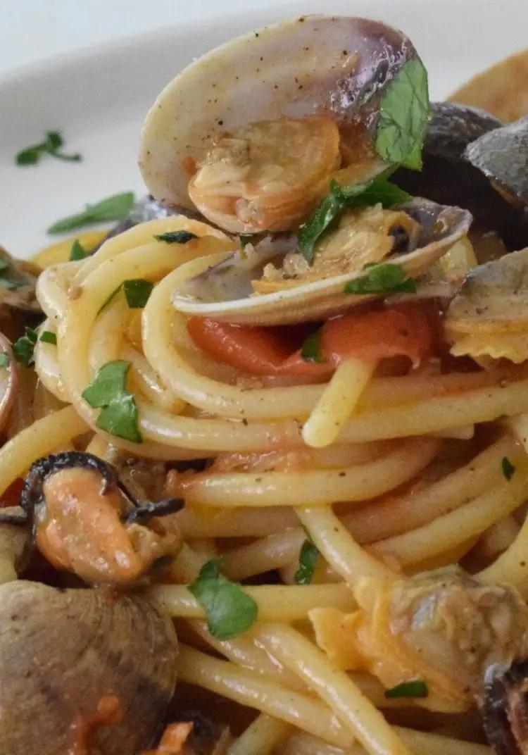 Ricetta Spaghetti alle vongole e cozze. di Mamy.chef75