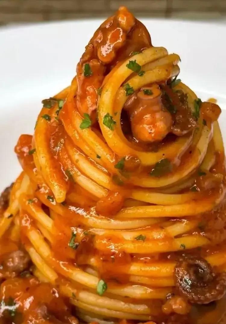 Ricetta Pasta con ragù di polpo di Magno