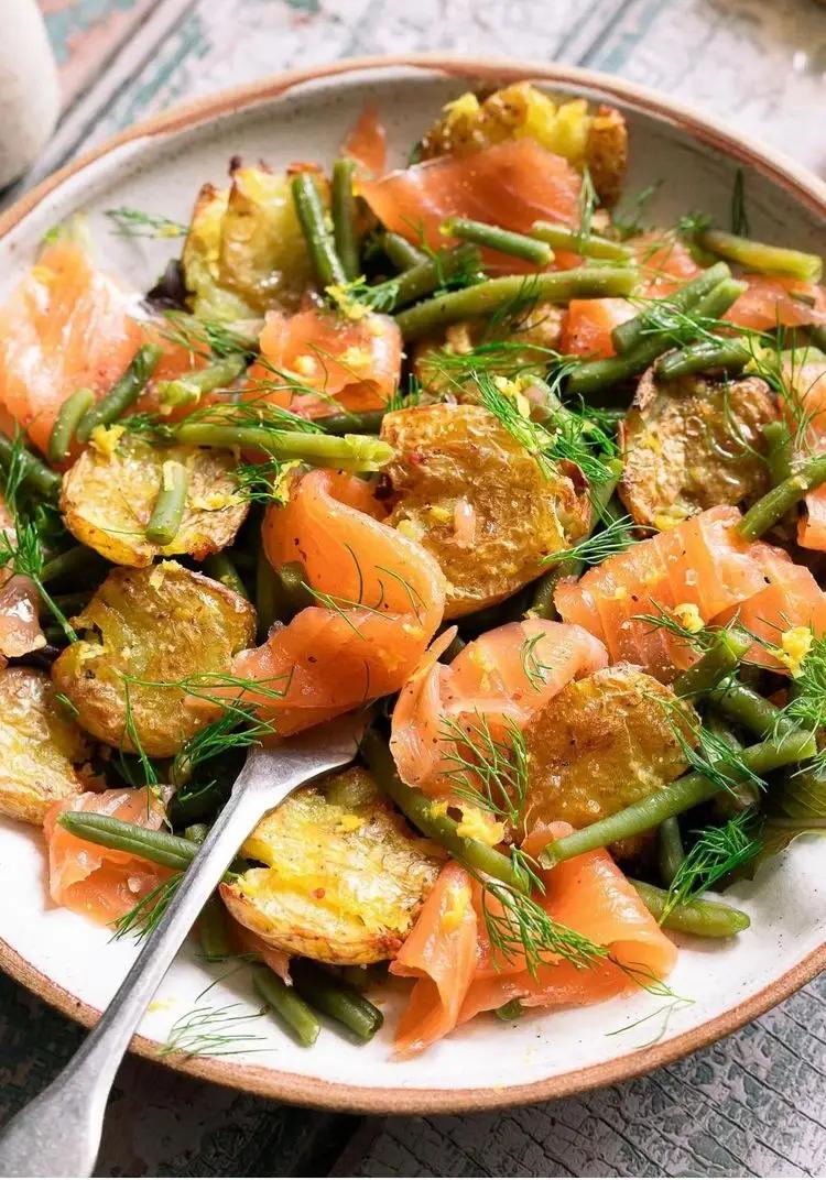 Ricetta Patate, fagiolini, salmone con aneto fresco di Magno