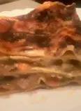 Immagine del passaggio 4 della ricetta Lasagna con verdure miste e salsiccia