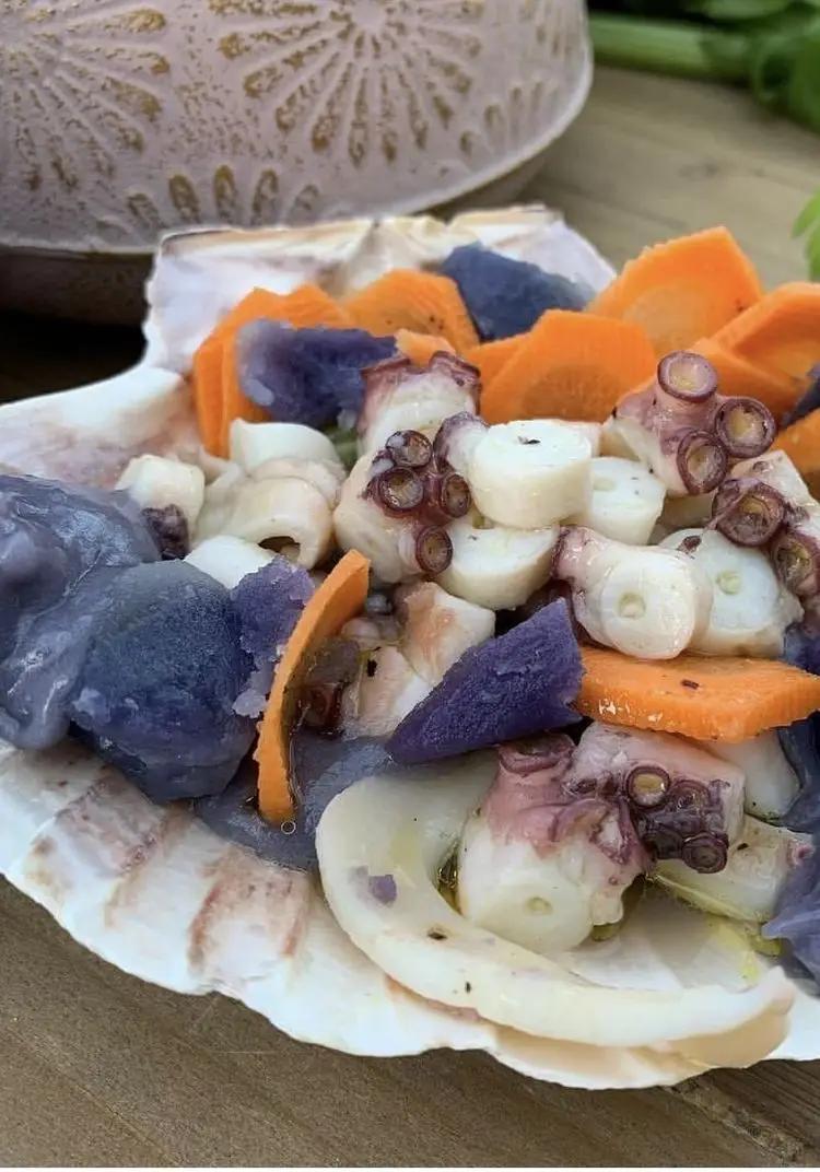 Ricetta Polpo bollito in insalata di patate viola e carote di Patriziaincucina68