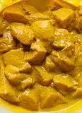 Immagine del passaggio 3 della ricetta Pollo al curry cremoso