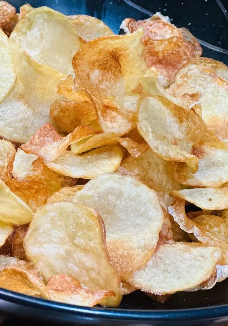 Ricetta Chips ( come quelle del sacchetto !) di lucia.pavanastolfo