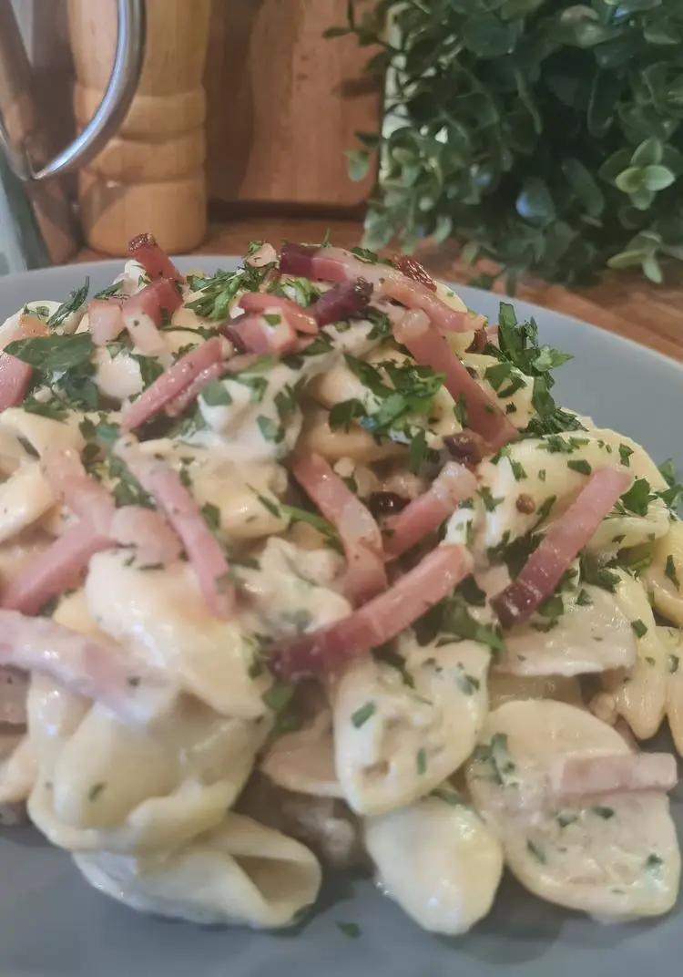 Ricetta Orecchiette con porcini salsiccia e speck croccante di Briciole_di_mollica