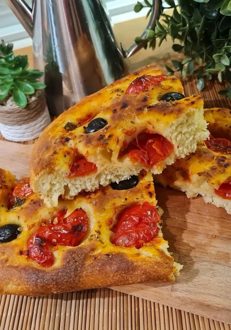 Ricetta Focaccia con pomodorini impasto alle patate di Briciole_di_mollica