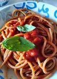 Immagine del passaggio 1 della ricetta Spaghetti al sugo