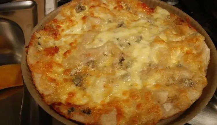 Ricetta Pizza con gorgonzola di elvira.gengaro