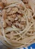 Immagine del passaggio 1 della ricetta Spaghetti noci e alici