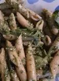 Immagine del passaggio 5 della ricetta Penne al pesto