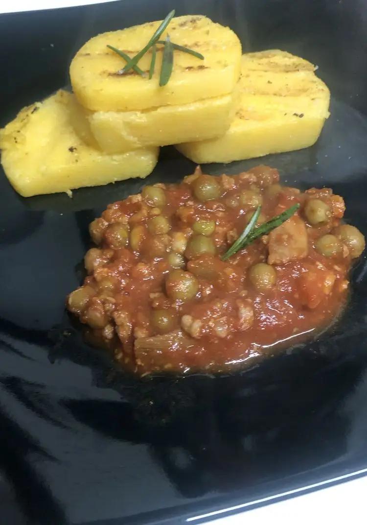 Ricetta Chips di polenta con ragù di funghi e piselli di zanolibarbara67