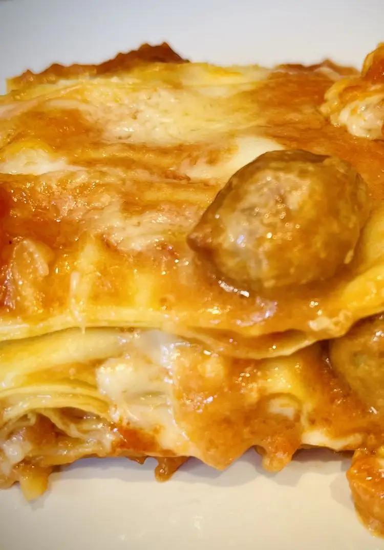 Ricetta Lasagna con polpette e besciamella di Papachef.italia