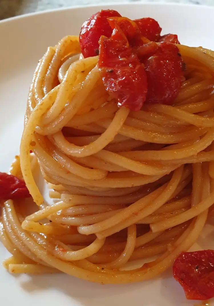 Ricetta Spaghetti bottarga e datterini piastrati di robertobabbilonia