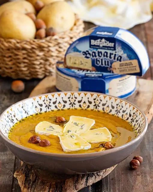 Ricetta Vellutata di zucca alla nocciola con Bavaria Blu Dolce Bergader di m.cheffa