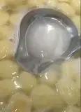 Immagine del passaggio 9 della ricetta Gnocchi al baccalà mantecati alla crema di pecorino su crema di zucchine