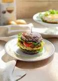 Immagine del passaggio 1 della ricetta Veg Burger Portobello allo zafferano