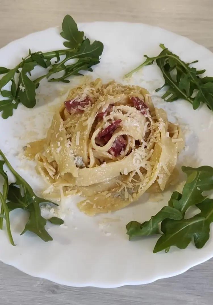 Ricetta Tagliatelle con speck e gorgonzola  di gi_openkitchen