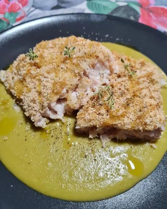 Ricetta Filetto di persico al forno su crema di piselli di lucamata