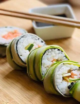 Ricetta Sushi rolls di salmone e zucchine di cucinalowfodmap