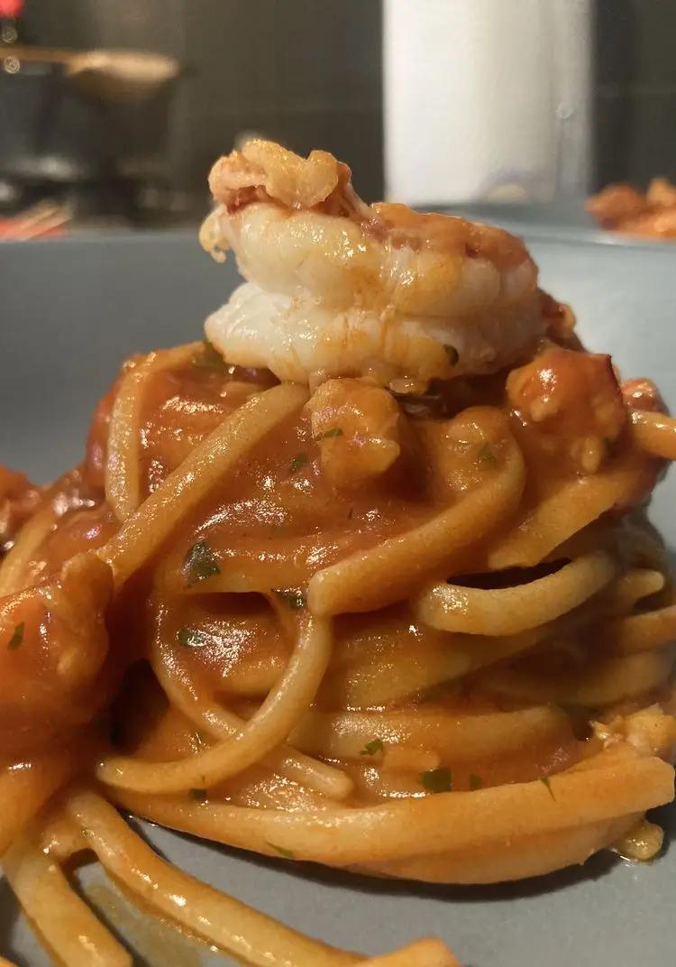 Ricetta Linguine al ragù di gamberoni di Antonino